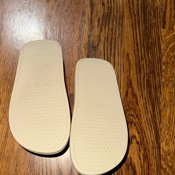 Givenchy Beige Slippers - Picture 3 of 3